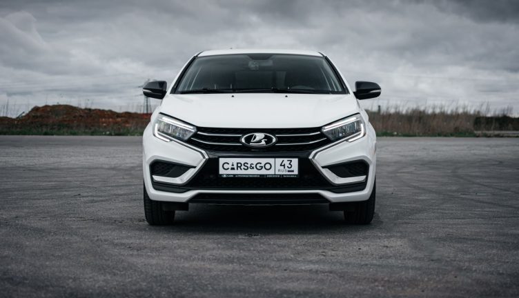 Lada Vesta