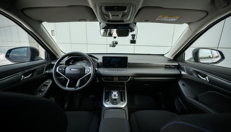 Haval Jolion