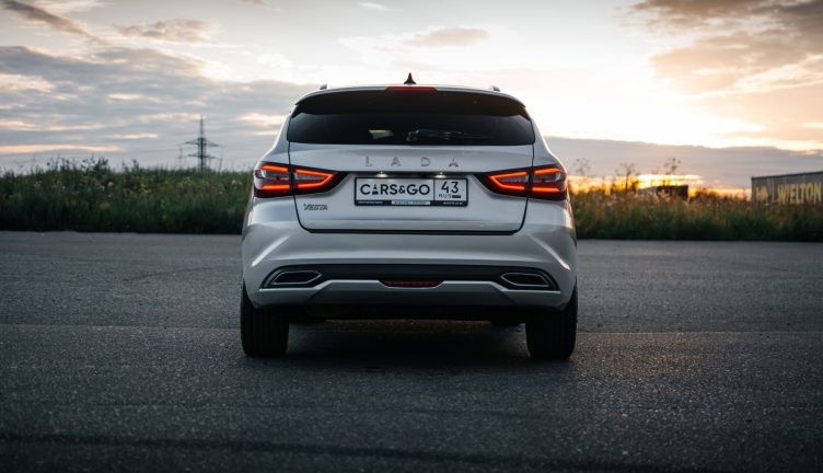 Lada Vesta SV AT