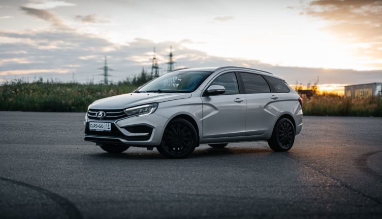 Lada Vesta SV AT